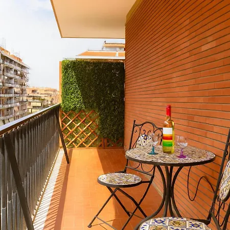 Bed Cinecitta' Bed & Breakfast Rome
