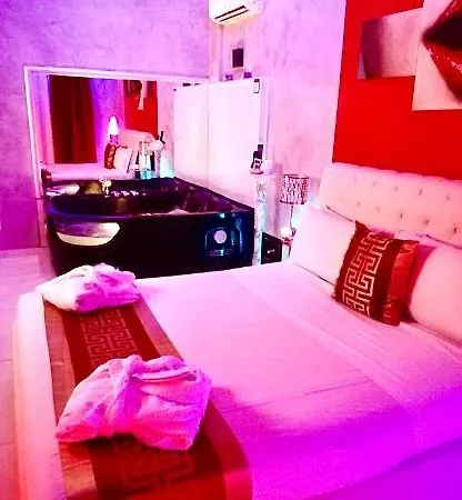 Bed Cinecitta' 住宿加早餐酒店